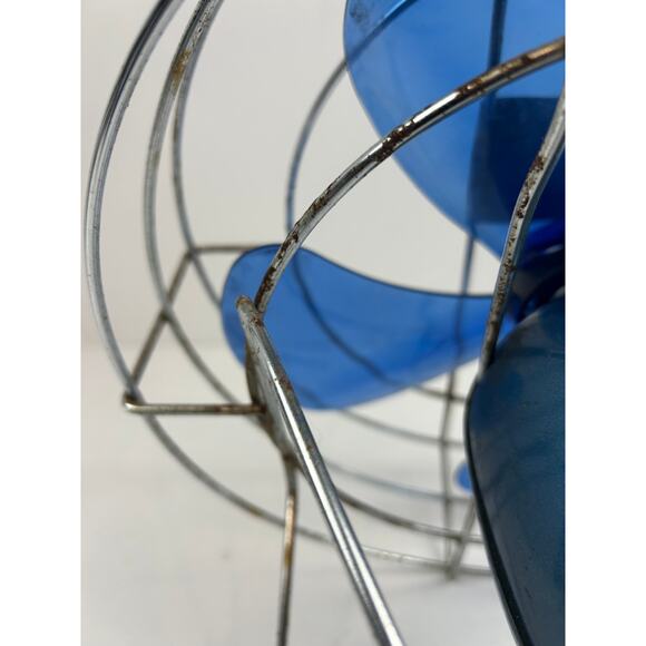 Working Westinghouse Flipper Fan Vintage 5-Blade Blue Plastic Guard Rusted - Picture 5 of 11
